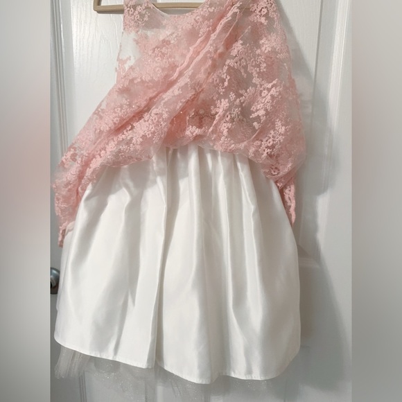 American Princess Coral and White Lace Dress - Picture 13 of 14